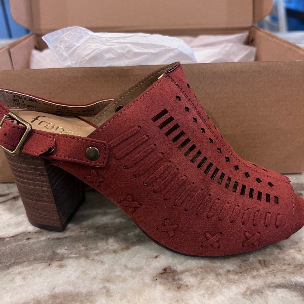 New Francesca’s heeled open toe shoes